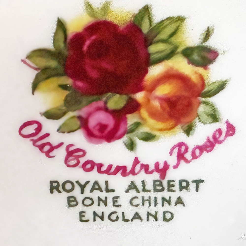 Rare find! Beautiful Royal Albert Old Country Roses Mug. Made in England! - Picture 8 of 8
